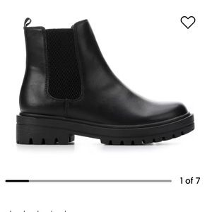 Black Chelsea Boots Unr8ed